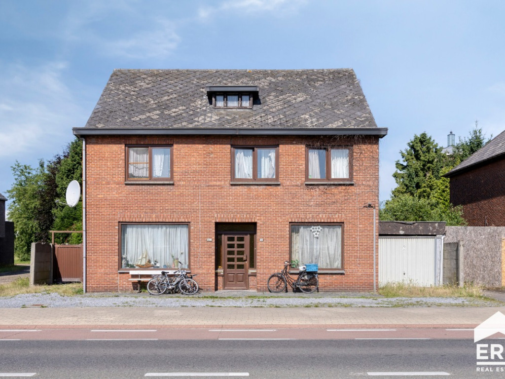 Stationsstraat - 96 - - 3920