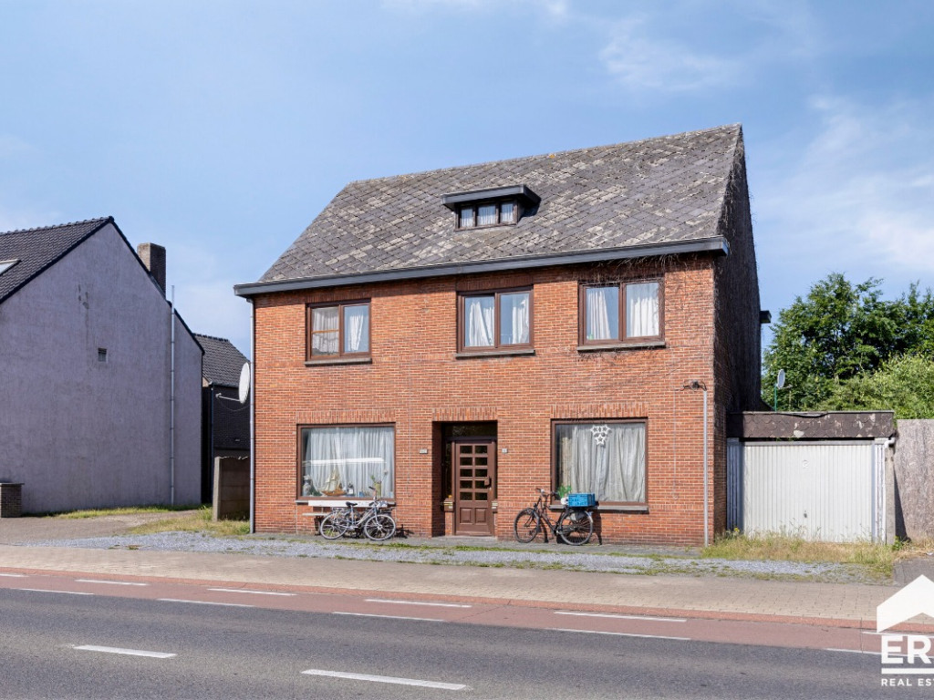 Stationsstraat - 96 - - 3920