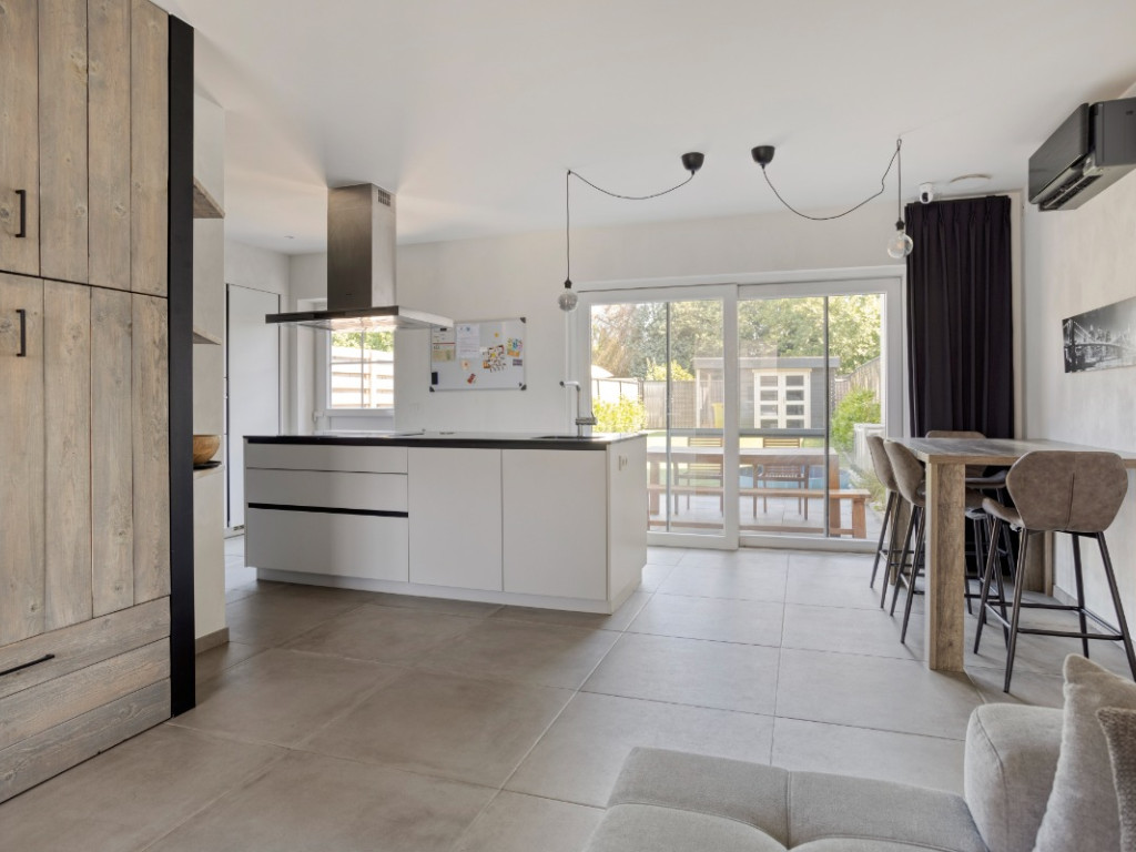 F.J. Houbenstraat - 14 - - 2590
