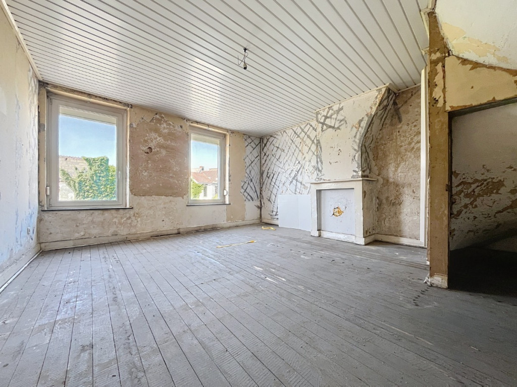 Rue de Jeumont - 15 - - 7860