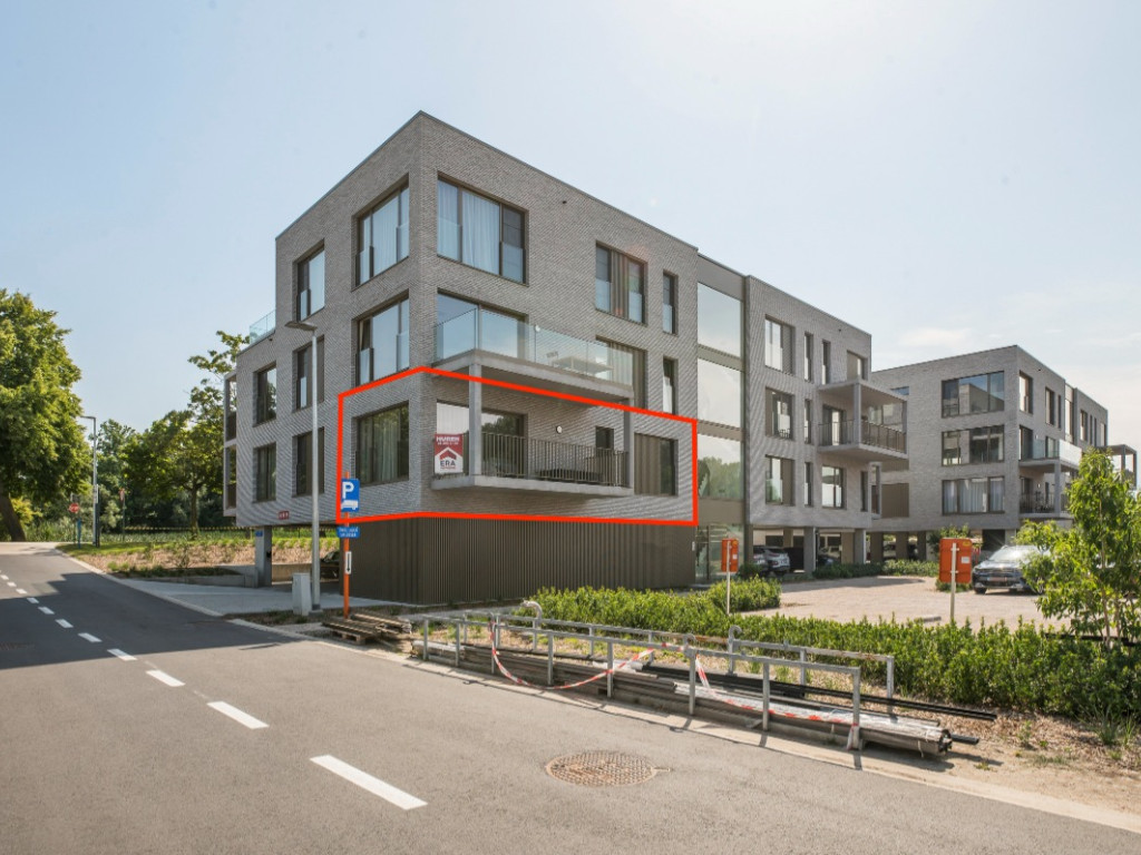 Burgemeester Michel Du Tré-straat - 24 - B001 - 9250