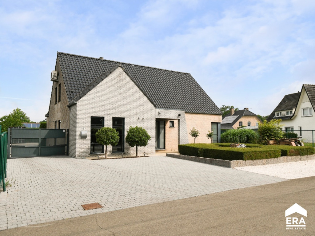 Klaverstraat - 2 - - 3940