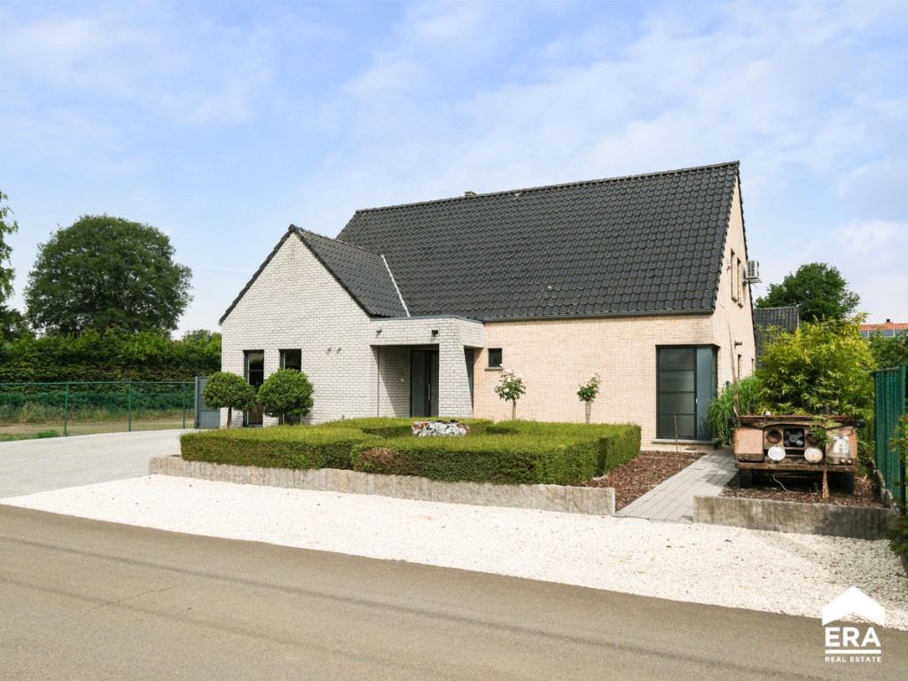 Klaverstraat - 2 - - 3940