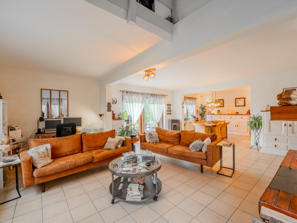 Rue d'Anthée - 69a - - 5644
