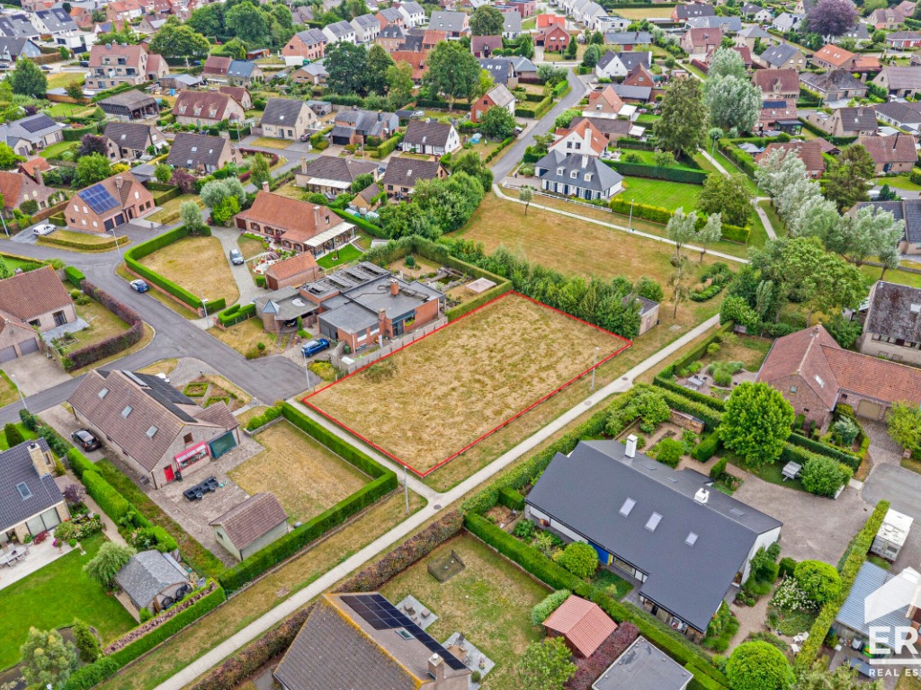 Woestinestraat - 25 - - 8340