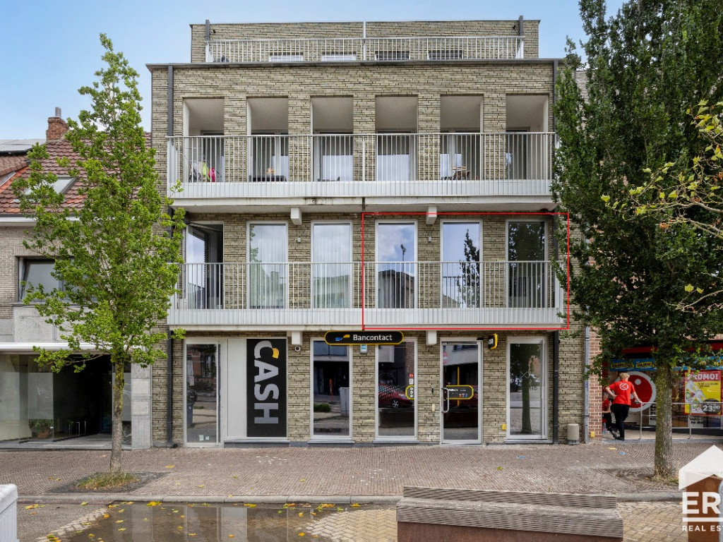 Marktplein - 2 - b102 - 1740