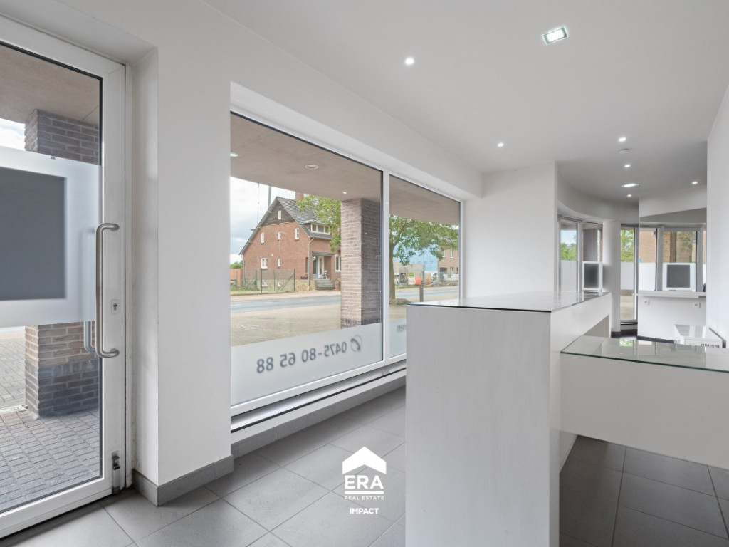 Stationsstraat - 38B - - 3680