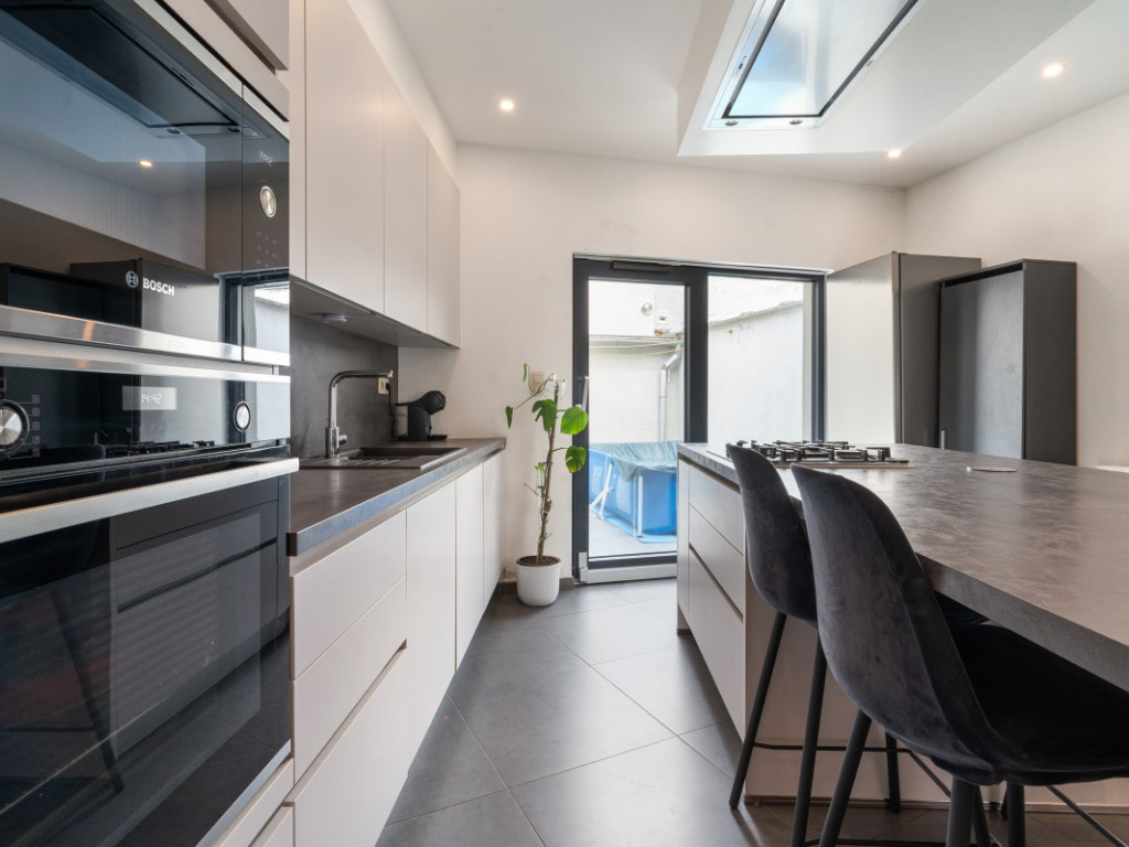 Ooievaarstraat - 48 - - 9000