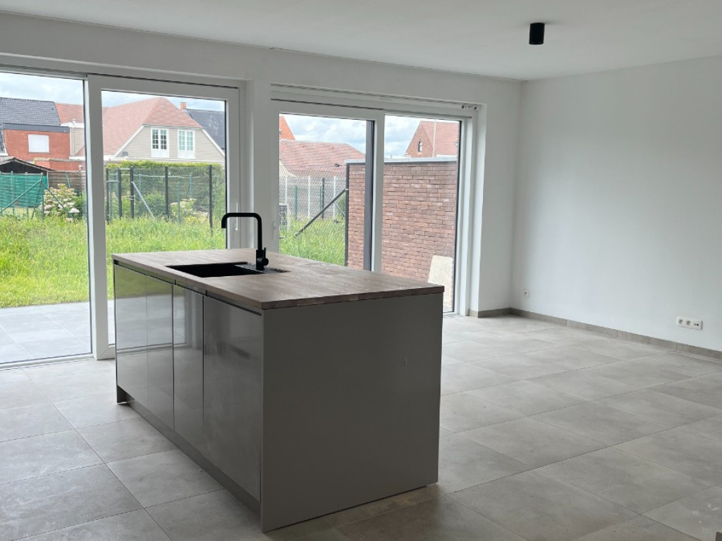 Mirastraat - 1 - - 8570