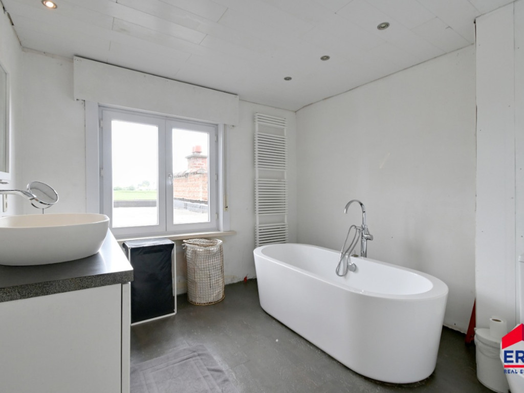 Oostmoer - 64 - - 9950