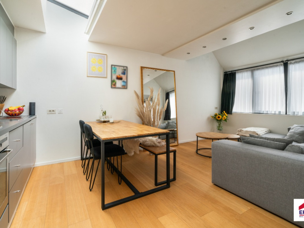 Gouvernementstraat - 1 - B - 9880