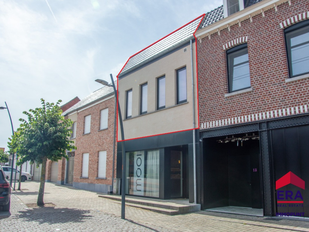 Dorpsplein - 15 - 1 - 3470