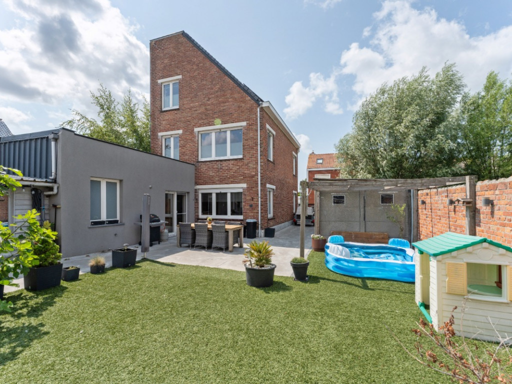 Biekorfstraat - 8 - - G272/00G - 8400
