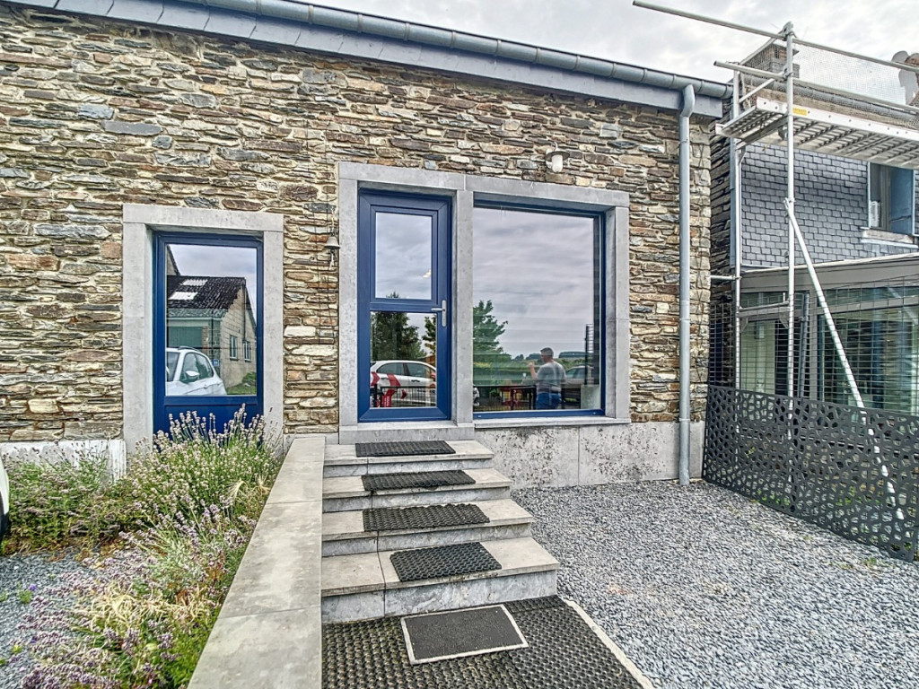 rue du Faubourg - 12A - - 6856