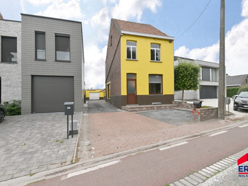 Oostveldstraat - 242 - - 9900