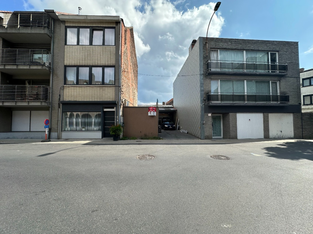 Esplanadestraat - 9 - 11 - - 8930