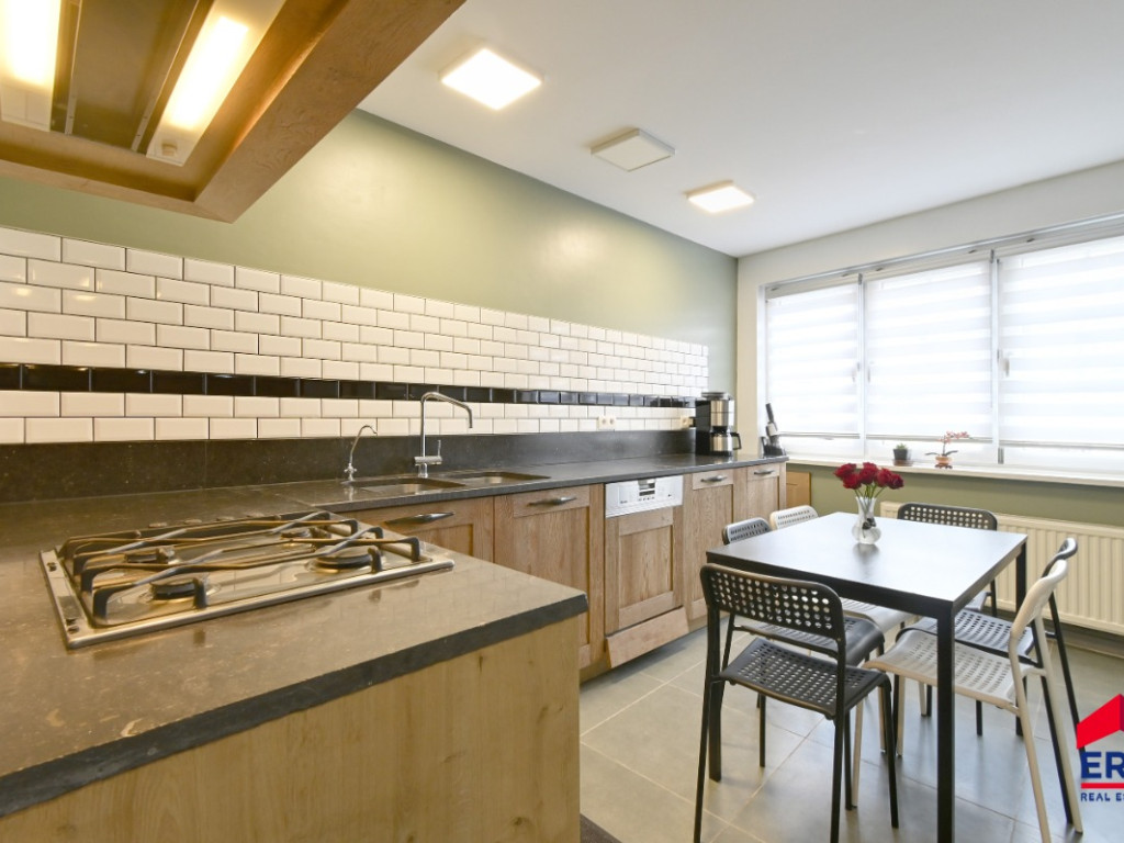 Oostveldstraat - 48 - - 9900