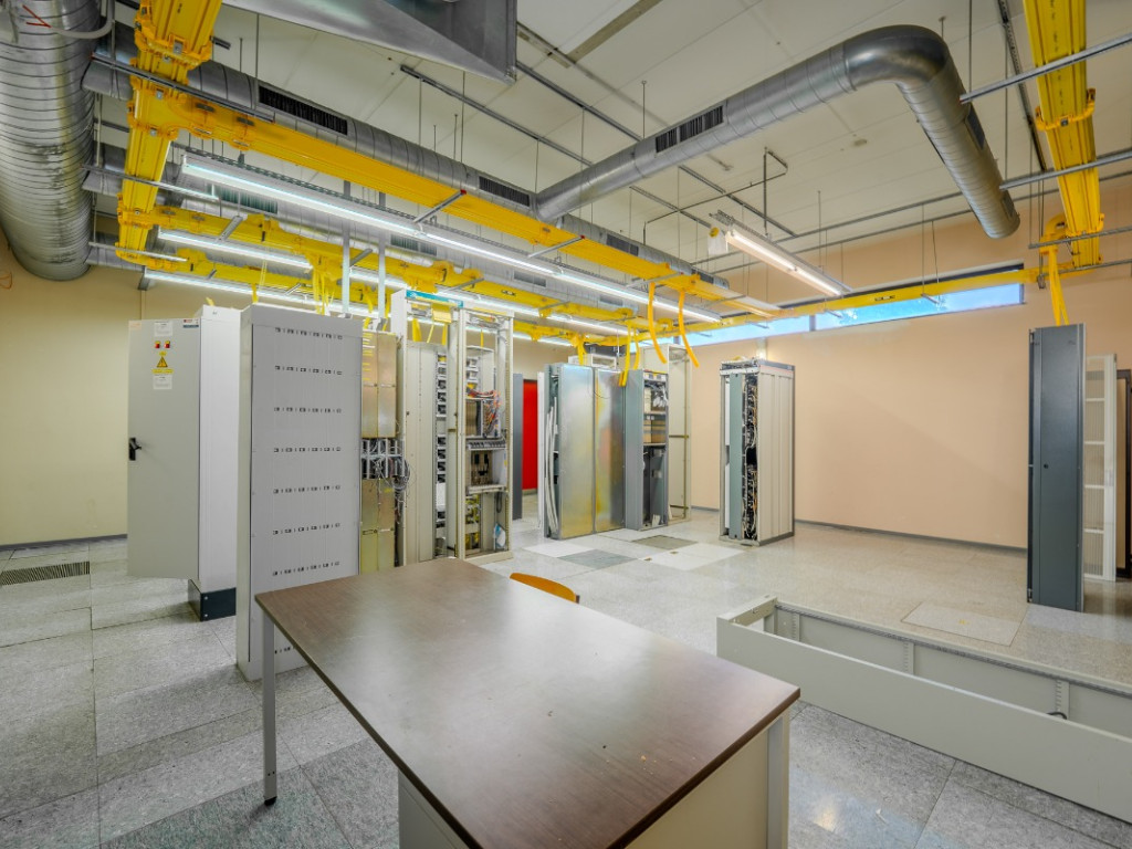 Rue de la Paix - 19 - - 4630