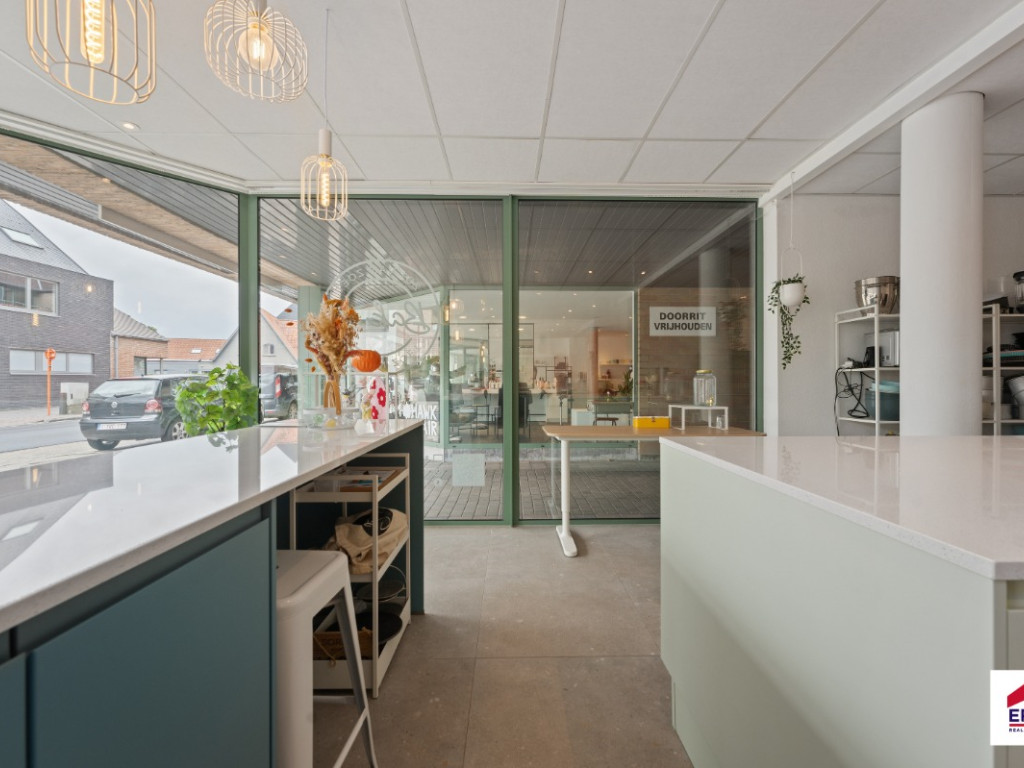 Veldstraat - 37 - - 9910