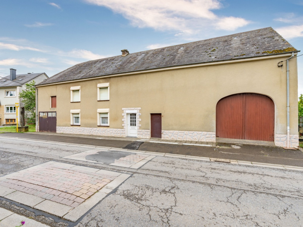 Rue Albert Ier - 83 - - 6780