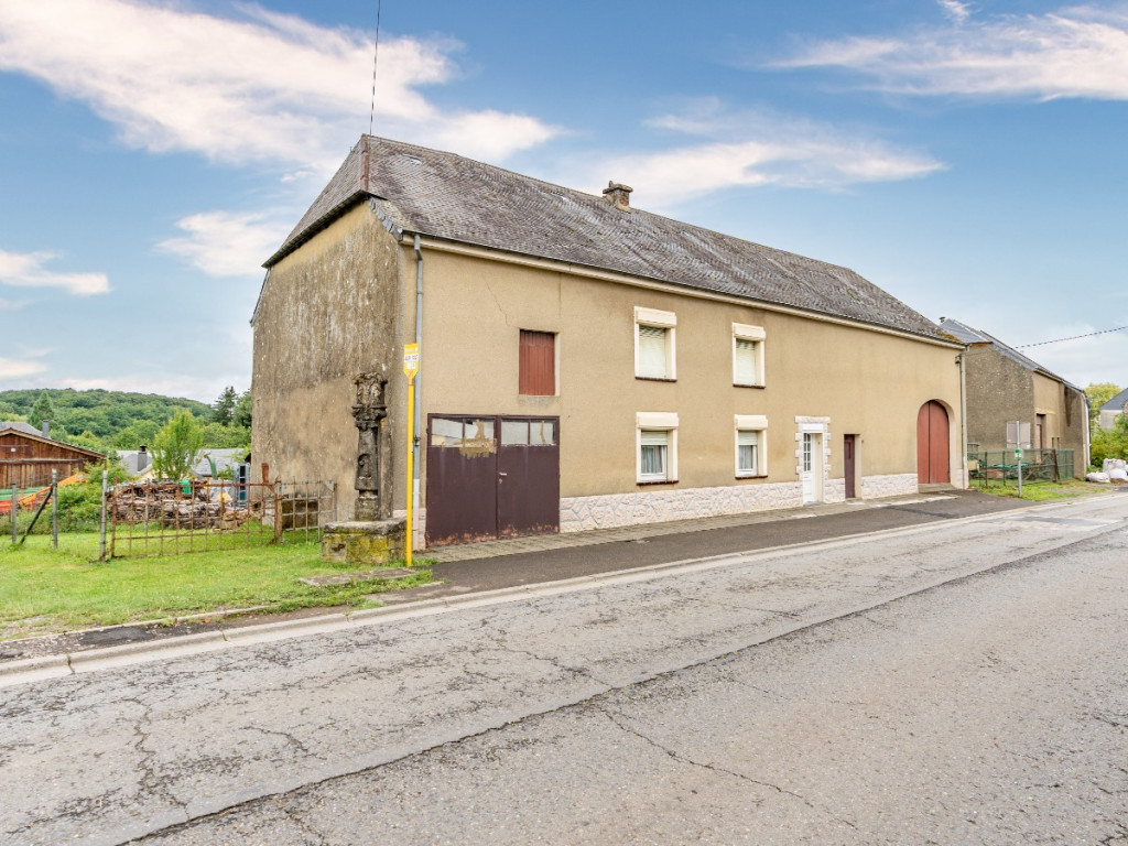 Rue Albert Ier - 83 - - 6780