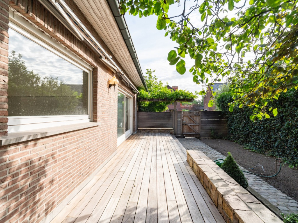 lokerenbaan - 235 - - 9240