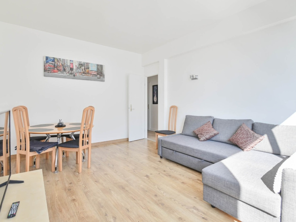 Rue Buchholtz - 14/18 - - 1050