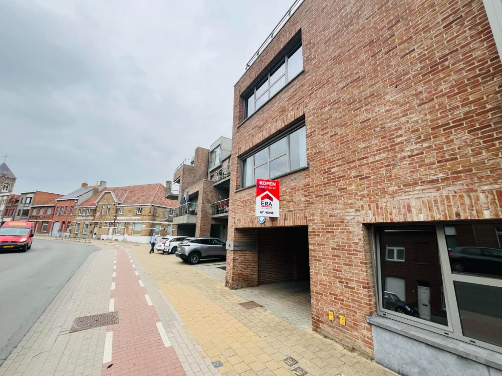 Menenstraat - 4 - 1 - 8940