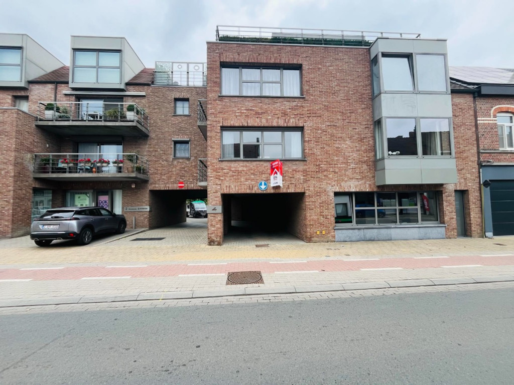 Menenstraat - 4 - 1 - 8940