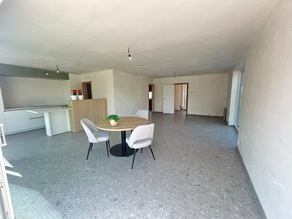 Poststraat - 6 - - 8890