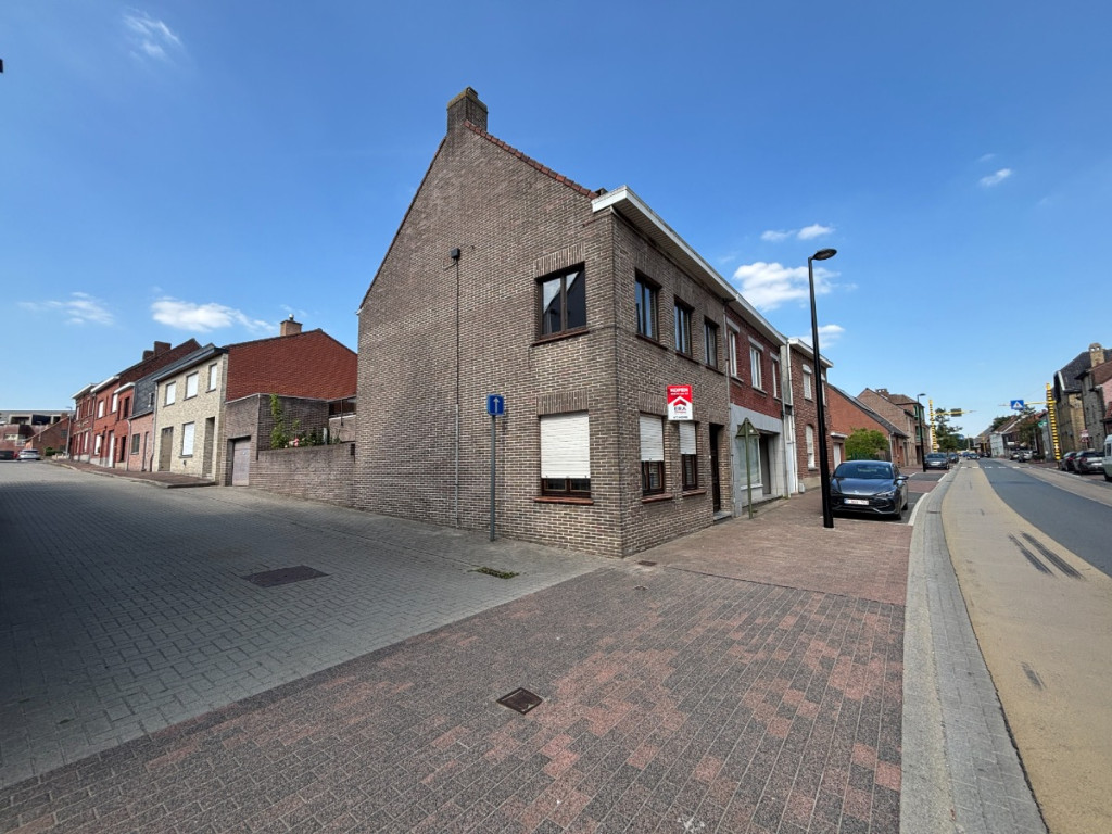 Roeselarestraat - 27 - - 8980