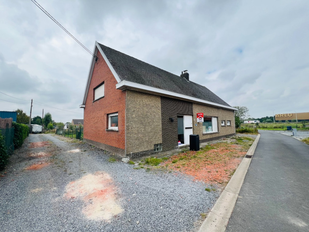 Pontleenstraat - 11 - - 8850