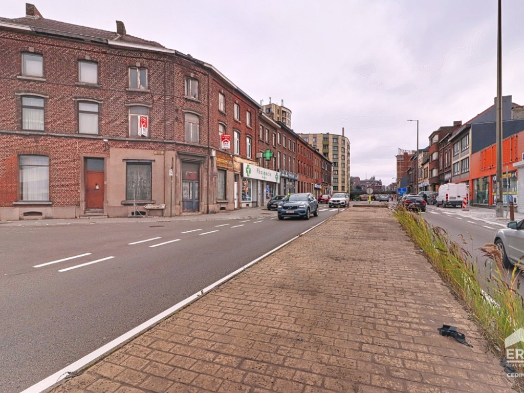 Rue de Mons - 49 - - 6000