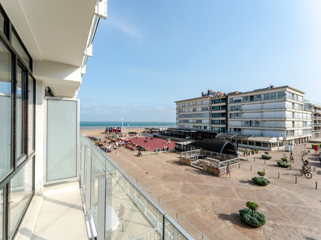 George Grardplein - 3 - 0204 - 8670