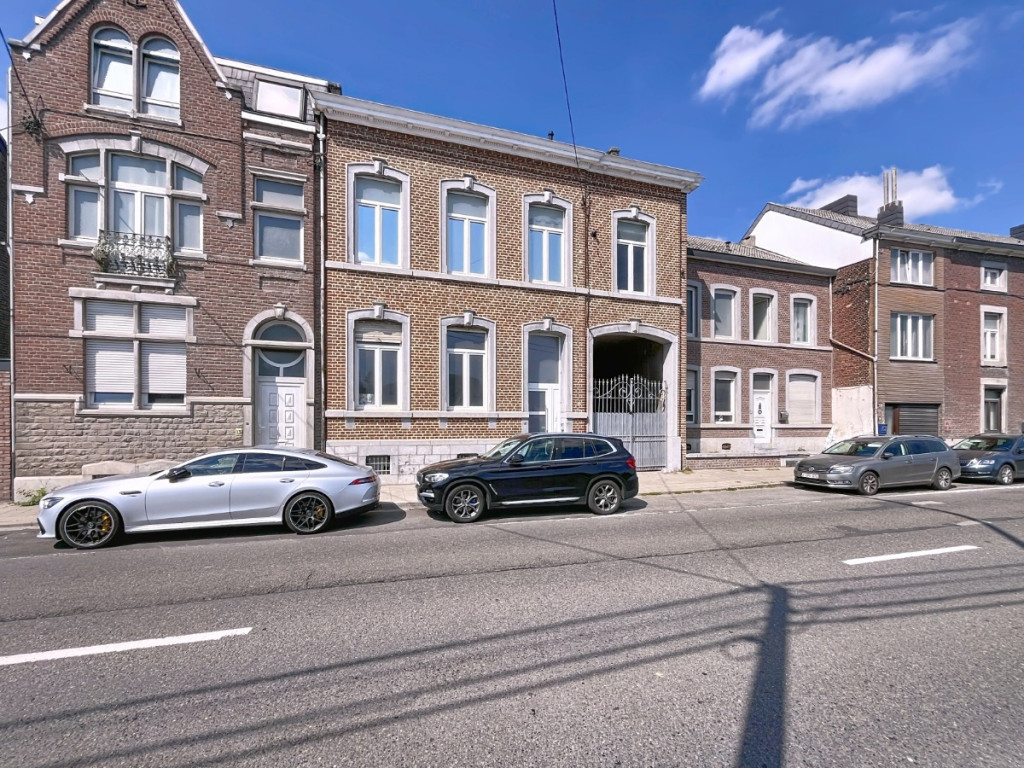 Rue Vinâve - 15 - 3 - 4480