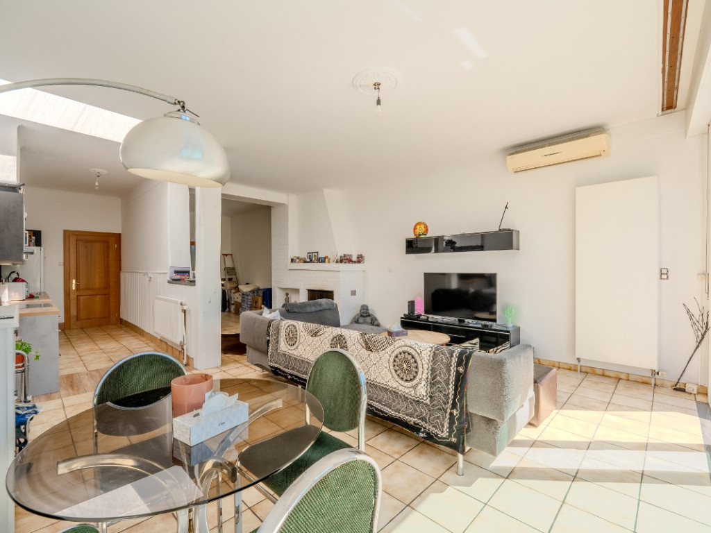Rue Haute-Voie - 45 - - 4000