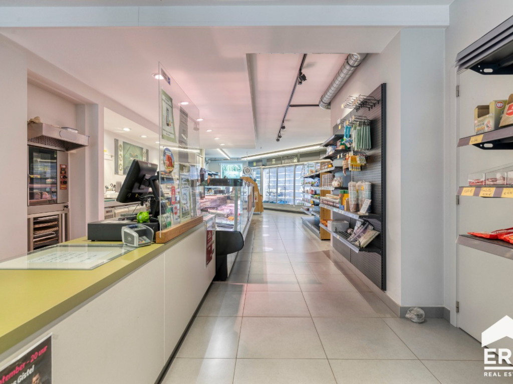 Dorpsstraat - 105 - - 8470