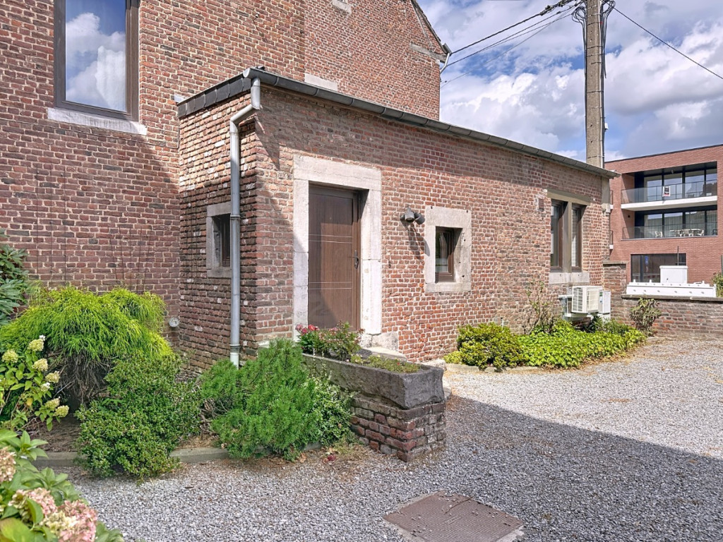 Rue Chaussée - 107 - A - 4342