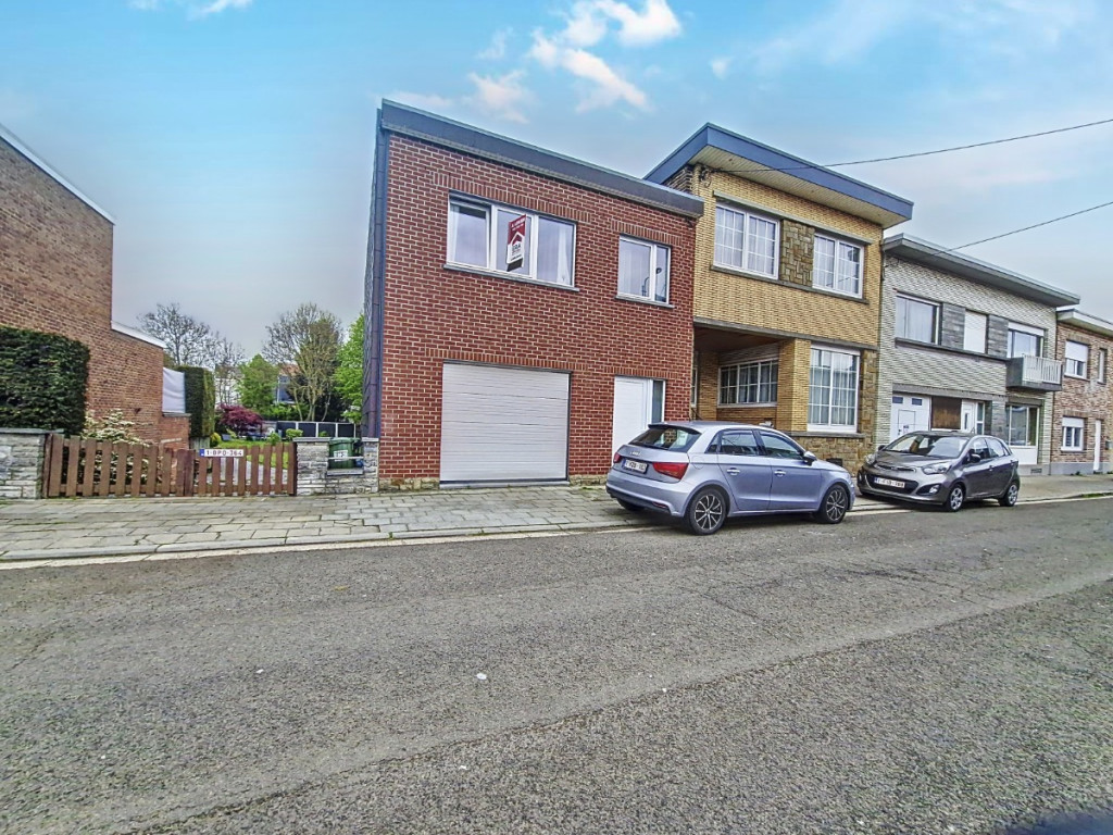 Rue des Quatre Sentiers - 126 - - 4431