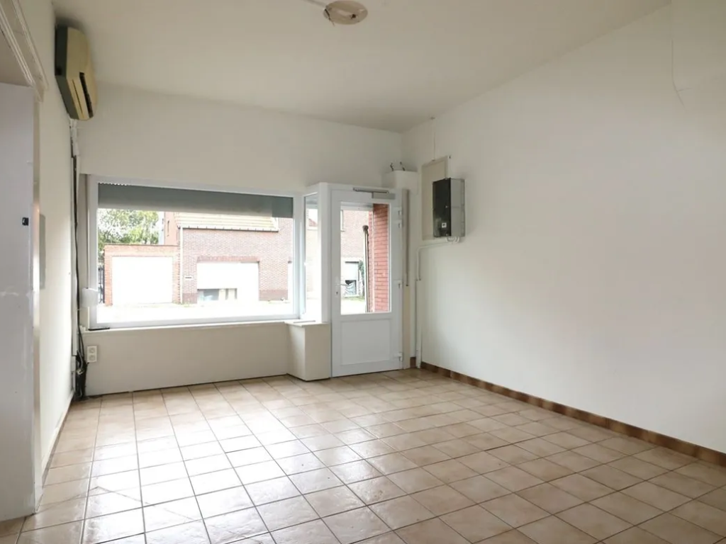 Stationsstraat - 26 - - 3272