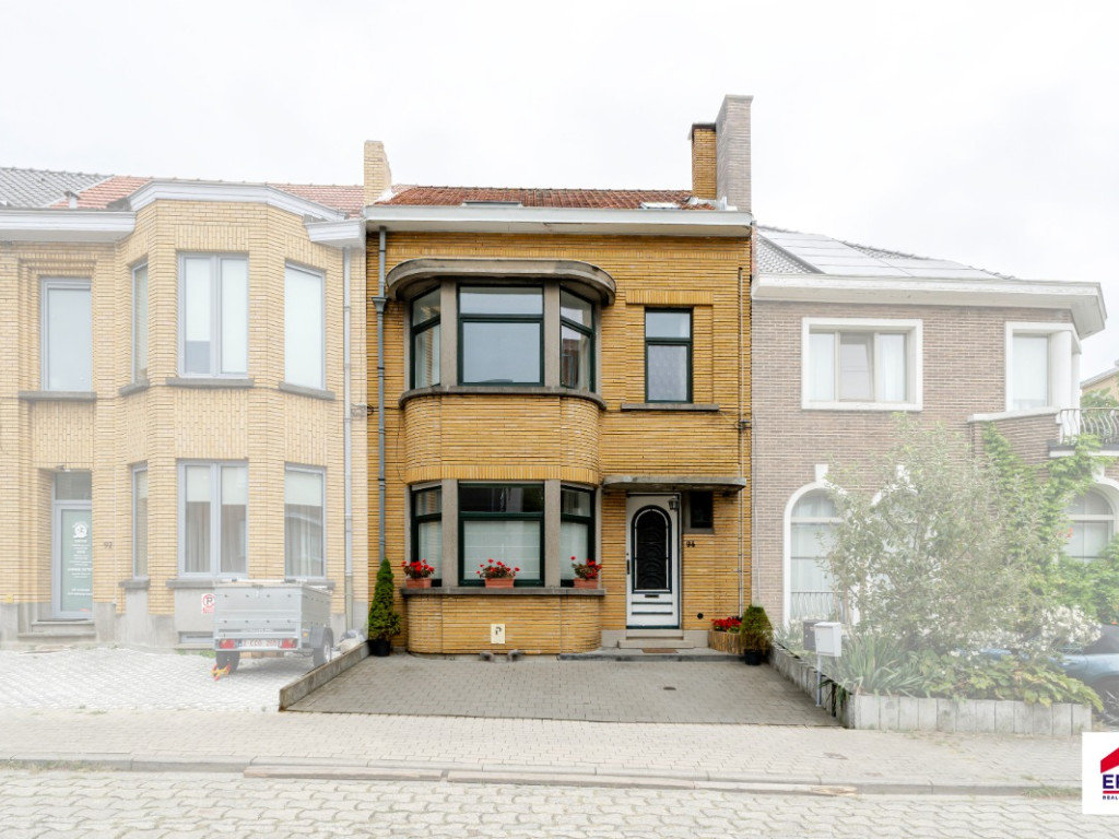 Dr. J. Appelmanslaan - 94 - - 1700