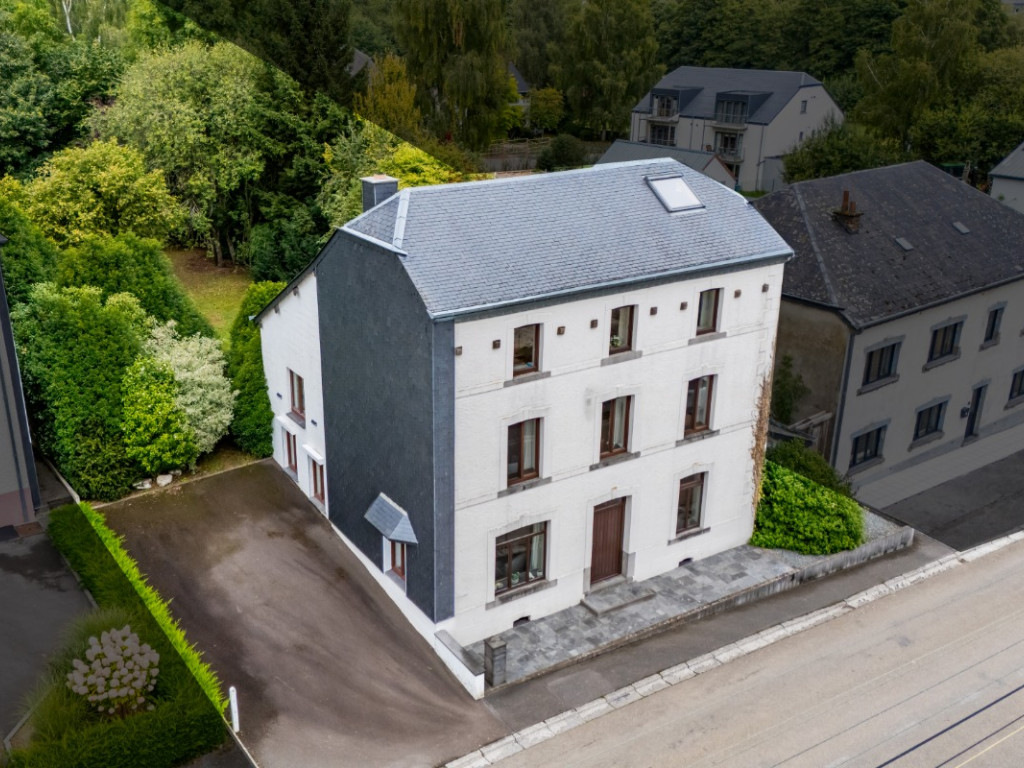 Rue du Bout d'en Bas - 12 - - 6880