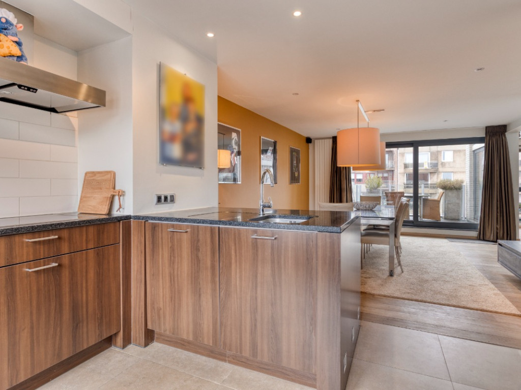 Nicolas Mengélaan - 17 - 51 - 8301