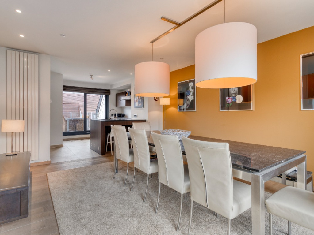 Nicolas Mengélaan - 17 - 51 - 8301