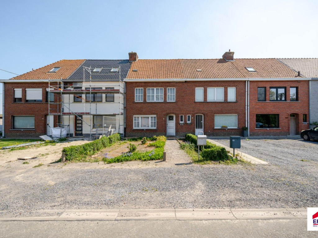 Leegstraat - 159 - - 8780