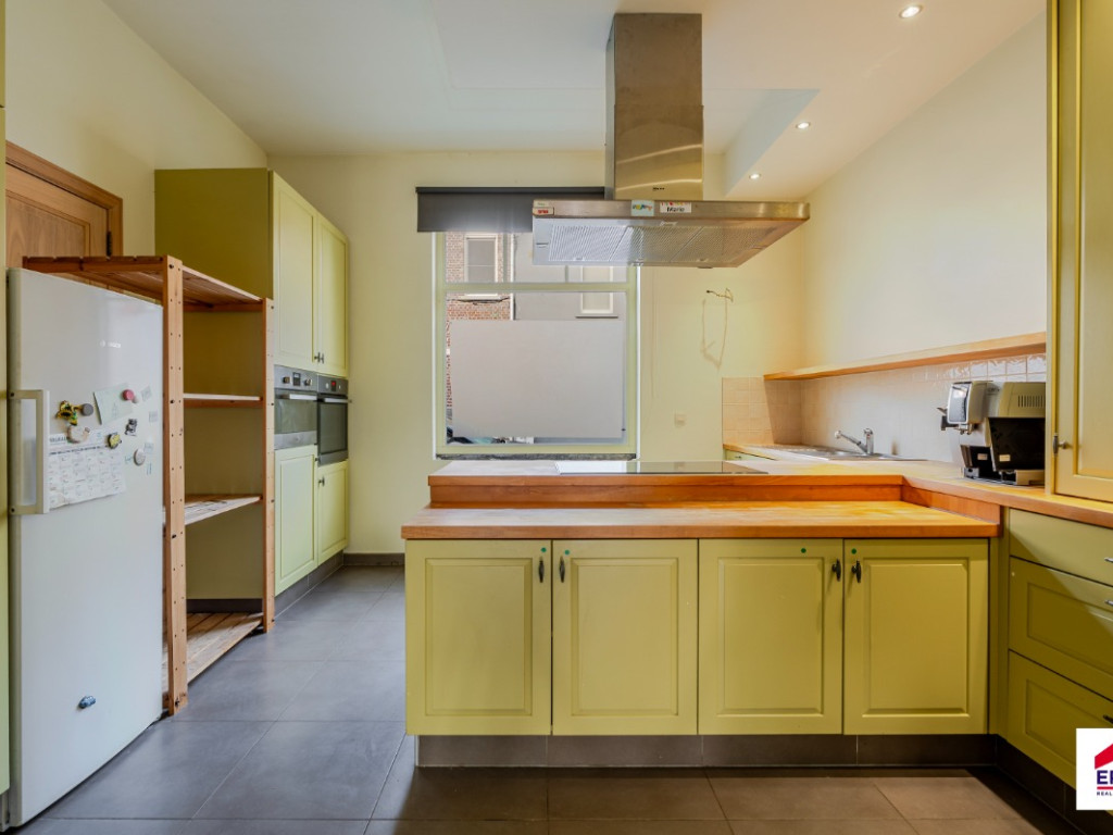 Stationsstraat - 38 - - 1745