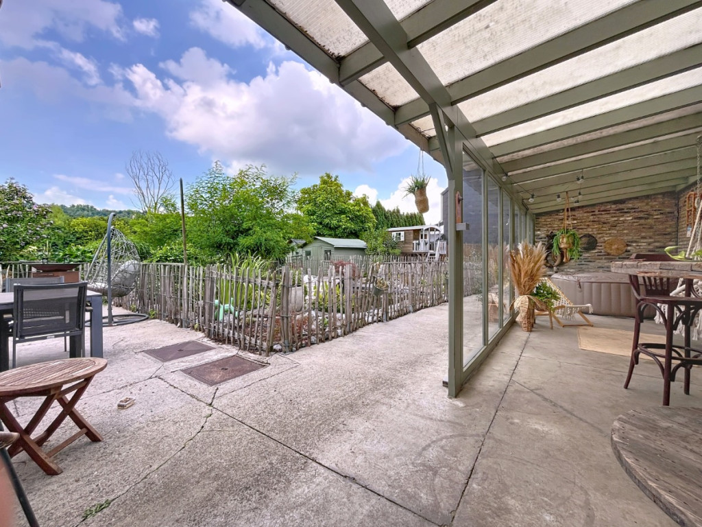 Rue Chaumont - 37 - - 4480