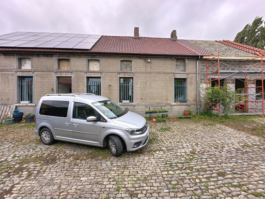 Rue Albert Quivy - 8 - - 7950
