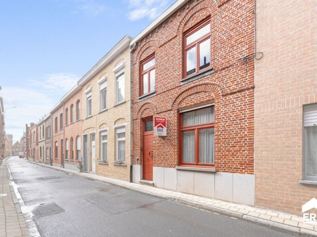 Paddepoelstraat - 11 - - 8900