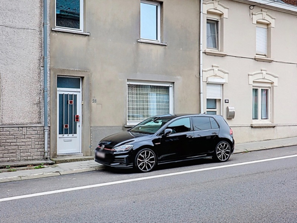 Rue Louis Edgar Bierny - 28 - - 1460